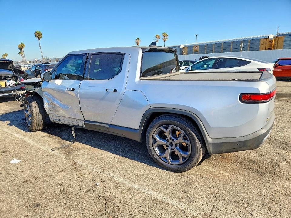 7FCTGAAL8NN006771 2022 Rivian R1T photo no. 2
