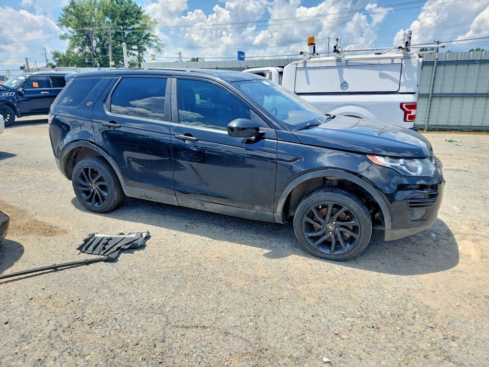 SALCP2BG0HH650774 2017 Land Rover Discovery photo no. 4