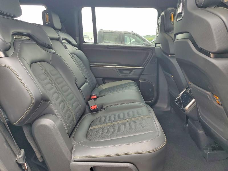 7PDSGBBA6SN057582 2025 Rivian R1S photo no. 11
