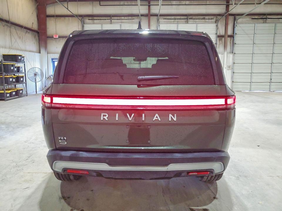 7PDSGBBA6SN057582 2025 Rivian R1S photo no. 6