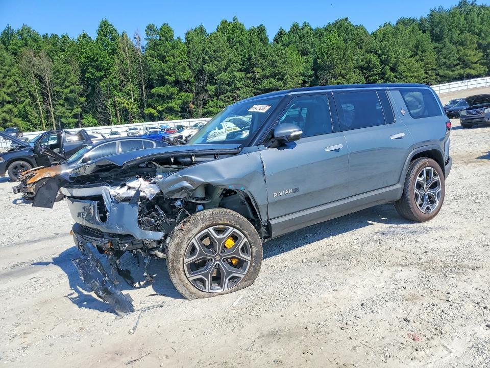 7PDSGABL3PN020878 2023 Rivian R1S photo no. 1