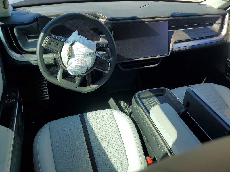 7PDSGABL3PN020878 2023 Rivian R1S photo no. 8