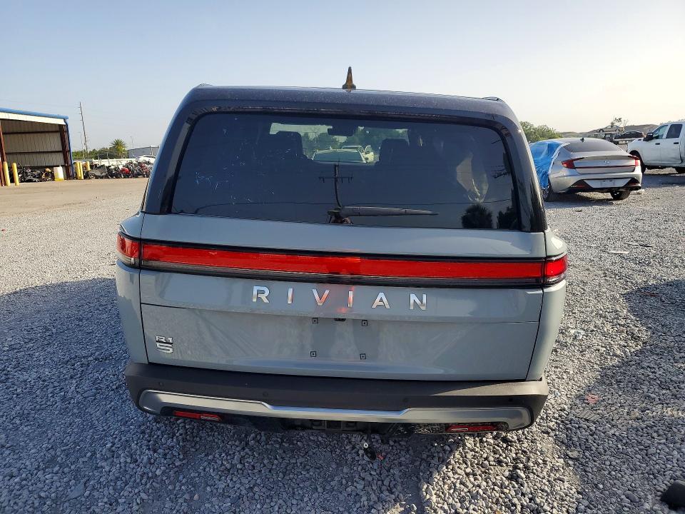 7PDSGBBA2RN037260 2024 Rivian R1S photo no. 6