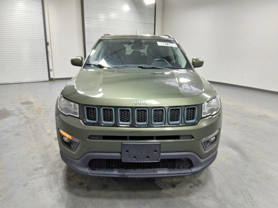 3C4NJDBBXHT672140 2017 Jeep Compass photo no. 5