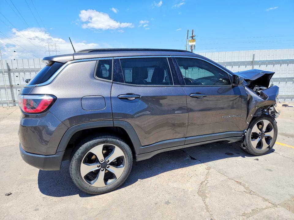 3C4NJDBB2HT636314 2017 Jeep Compass photo no. 3