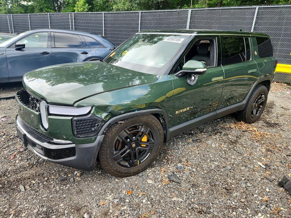 7PDSGABA4PN017440 2023 Rivian R1S photo no. 1
