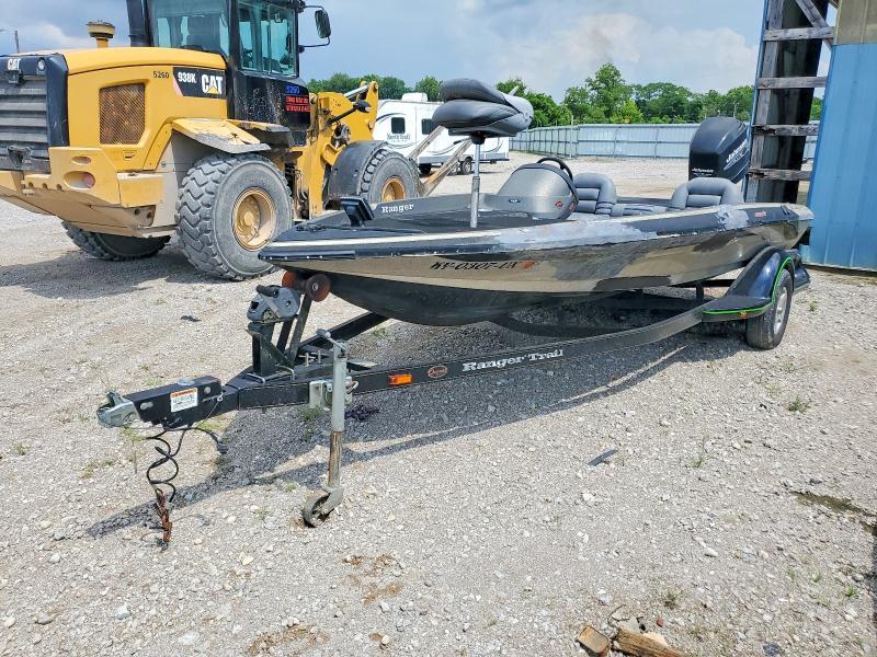 5Y359B000 2000 Ranger BOAT photo no. 2