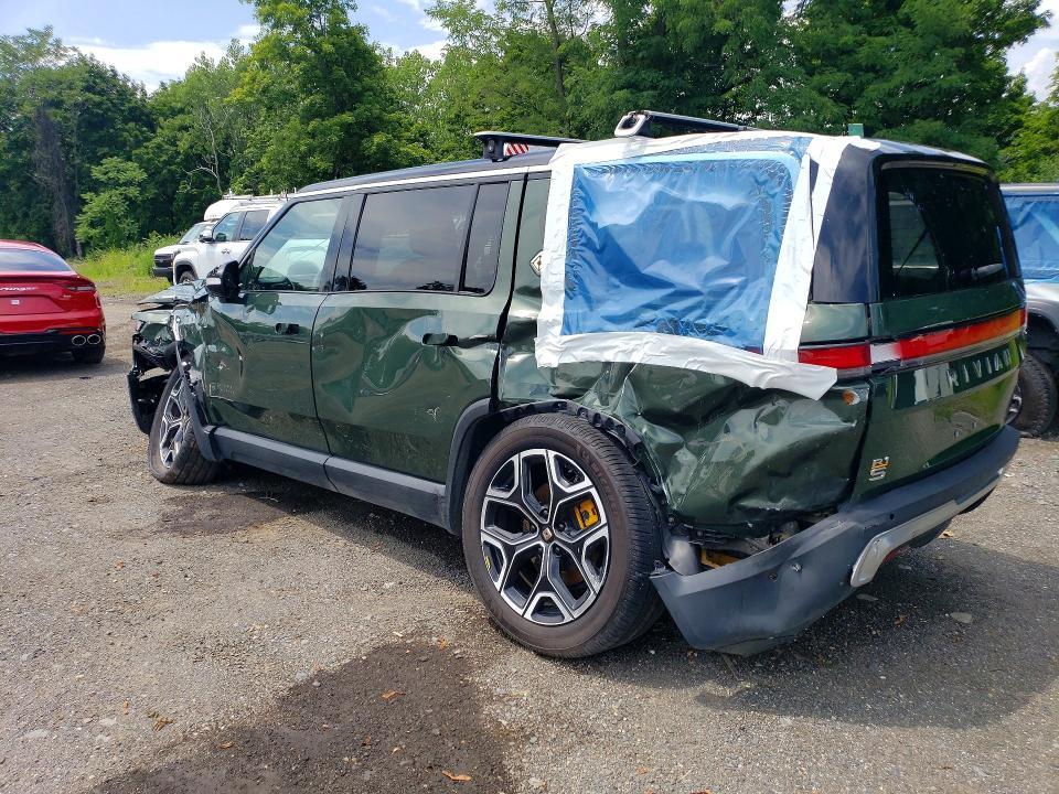 7PDSGABLXPN020988 2023 Rivian R1S photo no. 2