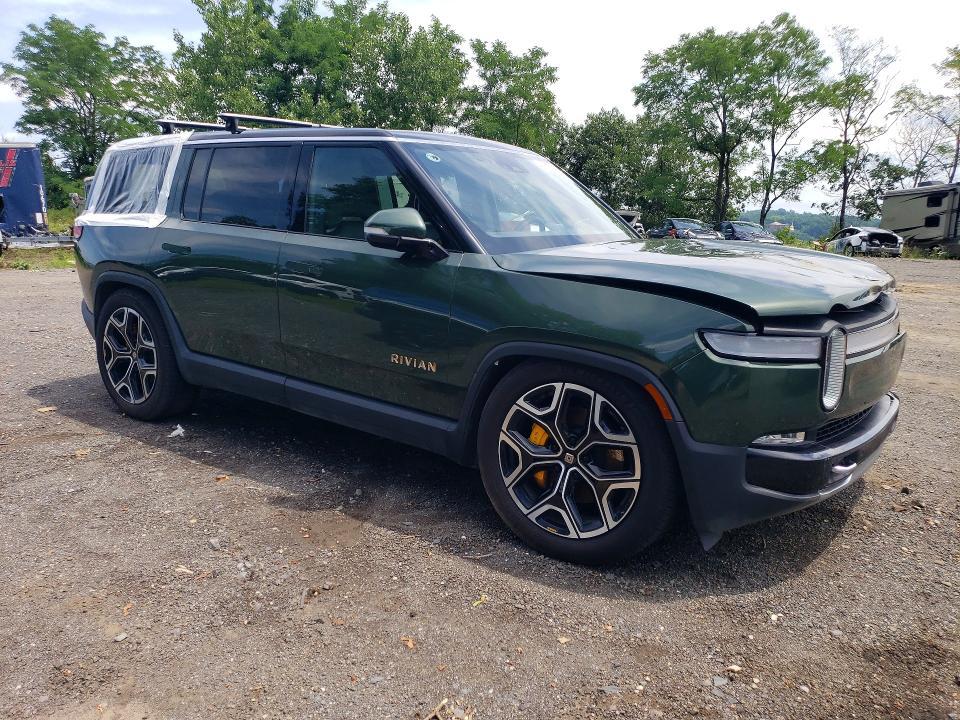 7PDSGABLXPN020988 2023 Rivian R1S photo no. 4