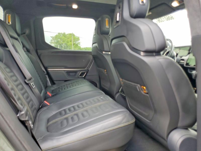 7FCTGAAL8NN002848 2022 Rivian R1T photo no. 10