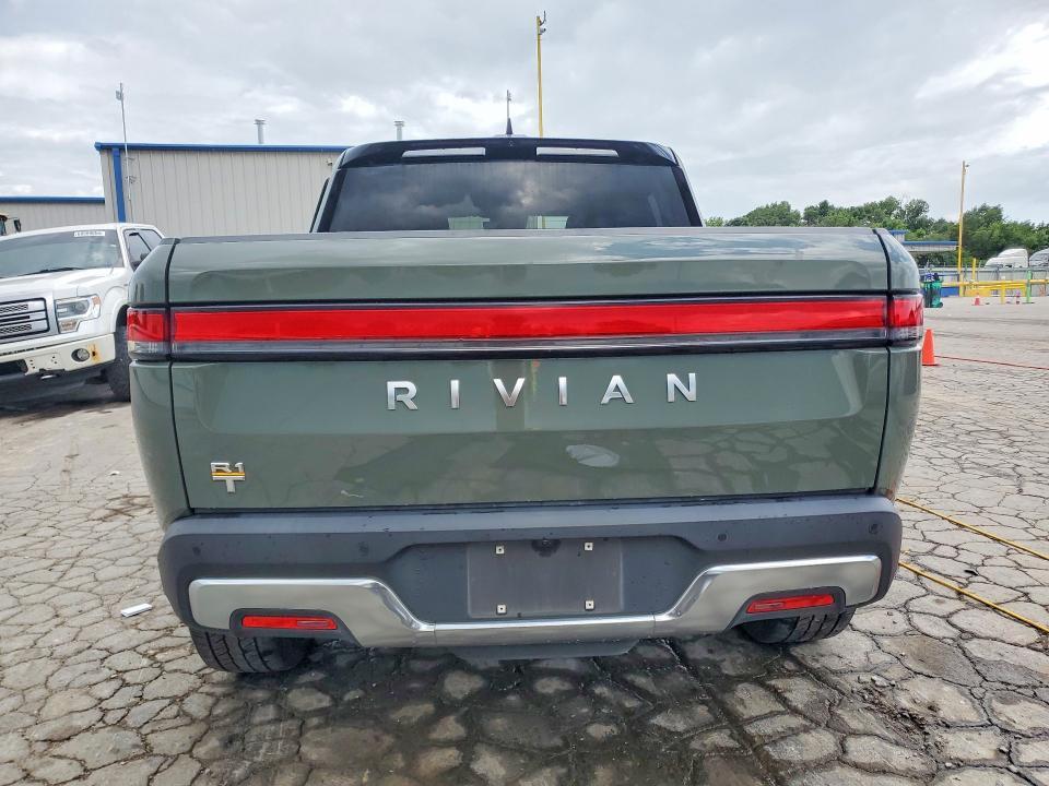 7FCTGAAL8NN002848 2022 Rivian R1T photo no. 6