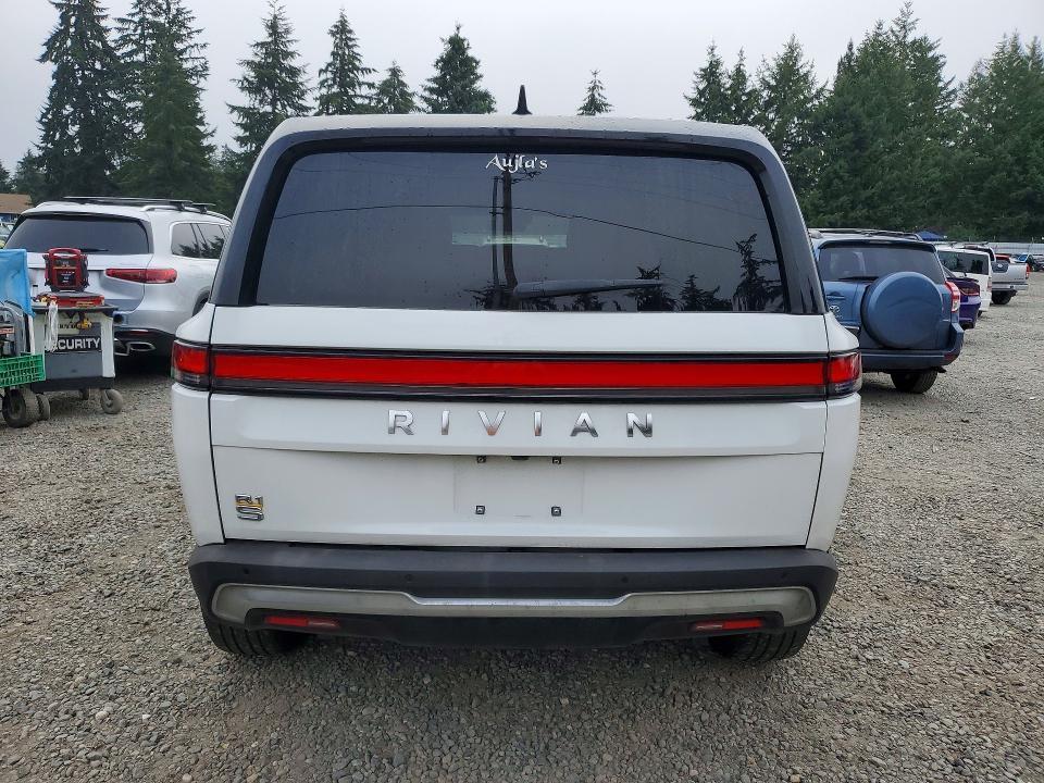 7PDSGABA4PN014196 2023 Rivian R1S photo no. 6