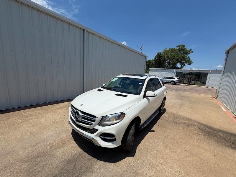 4JGDA5JB1HA938358 2017 Mercedes-Benz GLE-Class photo no. 2