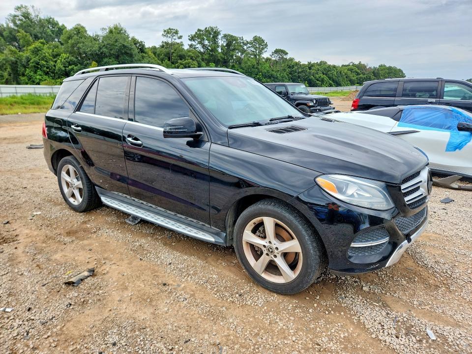 4JGDA5JB0HA964269 2017 Mercedes-Benz GLE-Class photo no. 4