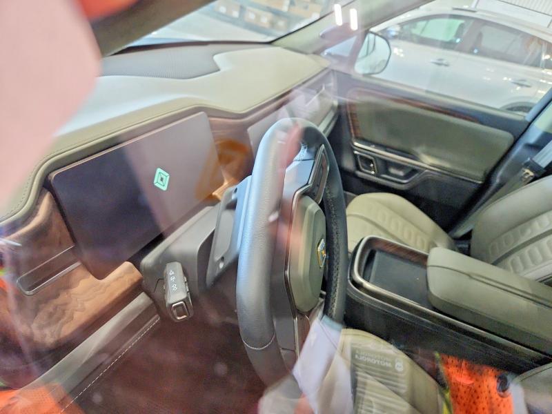7FCTGAAA8NN013296 2022 Rivian R1T photo no. 9