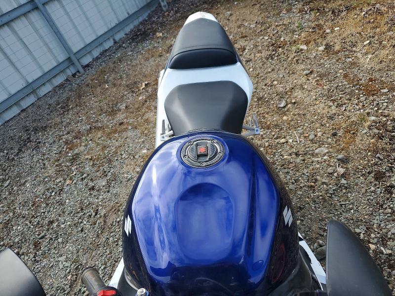 JS1GR7JA642104937 2004 Suzuki GSX-R750 photo no. 5