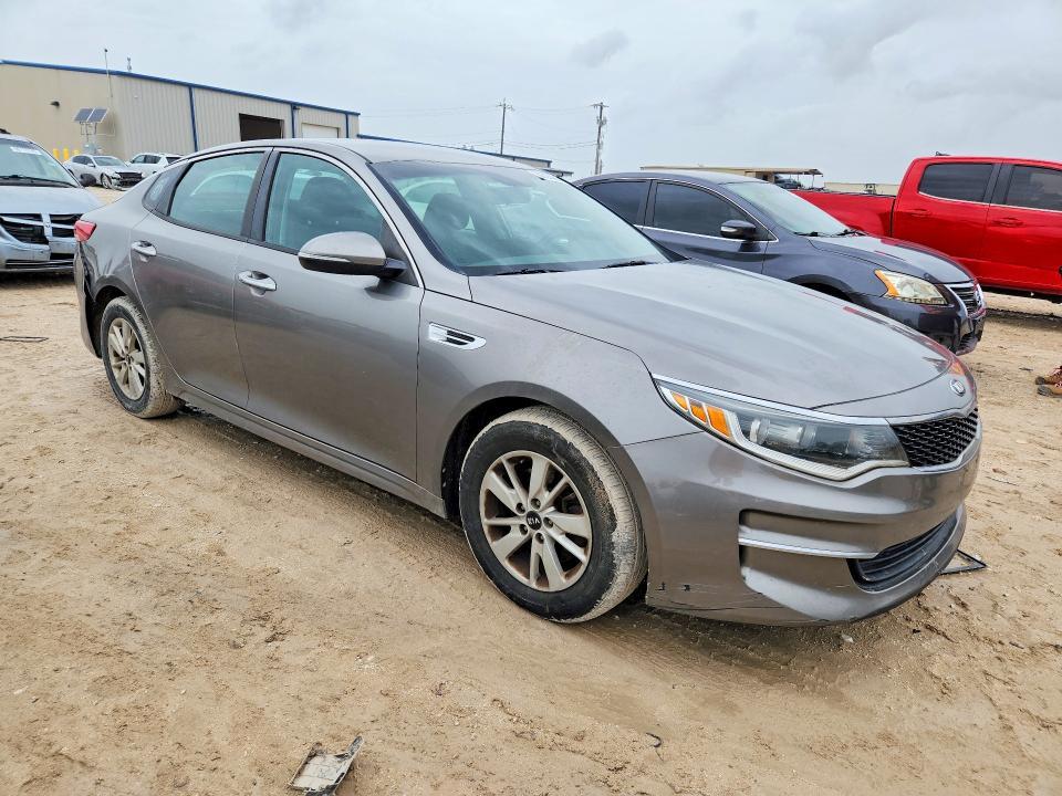 5XXGT4L39GG116261 2016 KIA Optima photo no. 4