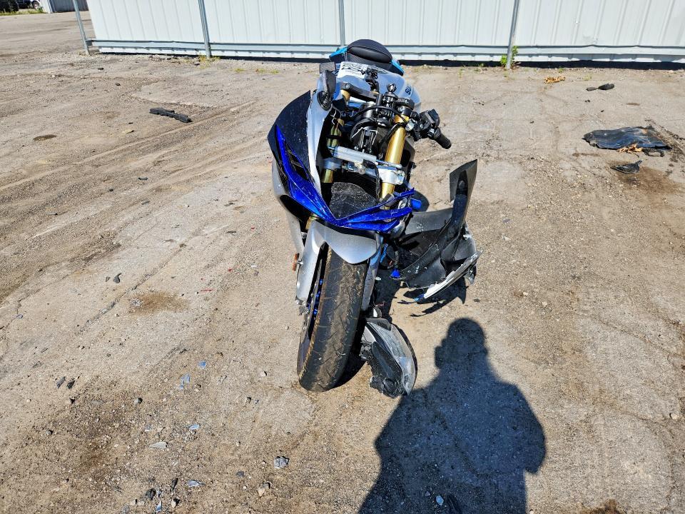 JS1GR7MAXT7100466 2026 Suzuki GSX-R750 photo no. 2