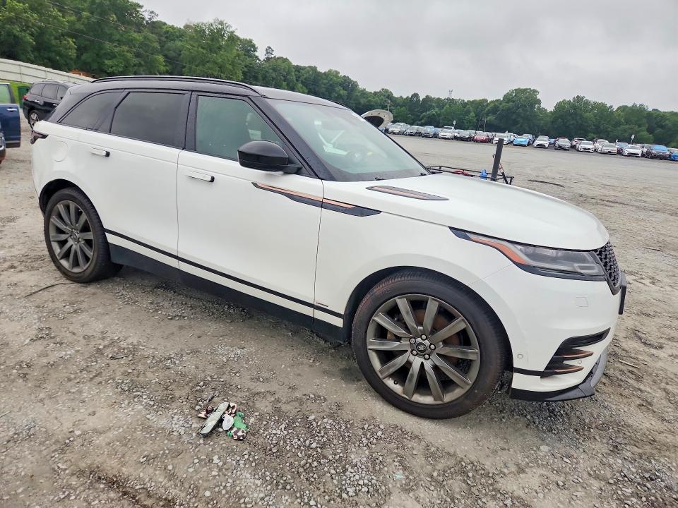 SALYM2RV6JA734311 2018 Land Rover Range Rover photo no. 4