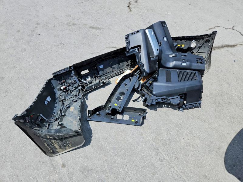 SALEXFEU6R2294885 2024 Land Rover Defender photo no. 13