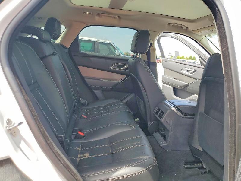 SALYB2RNXJA733149 2018 Land Rover Range Rover photo no. 11
