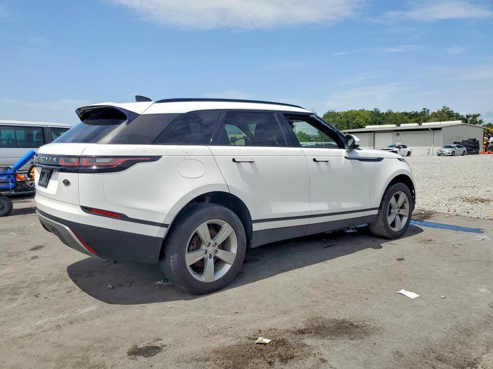 SALYB2RNXJA733149 2018 Land Rover Range Rover photo no. 3