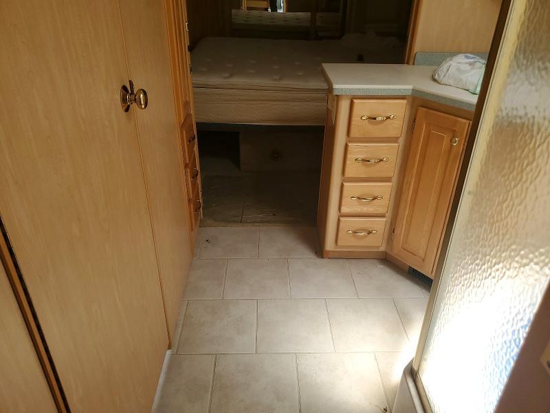 4UZAAHAK14CM50238 2004 RV RV photo no. 6