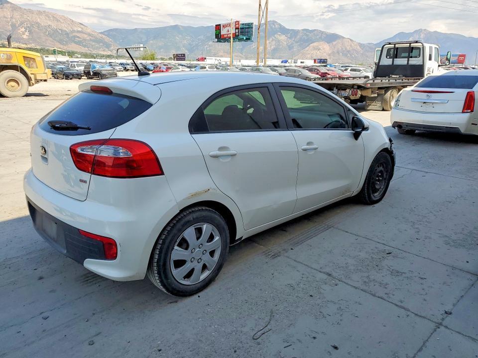 KNADM5A3XG6600329 2016 KIA Rio photo no. 3