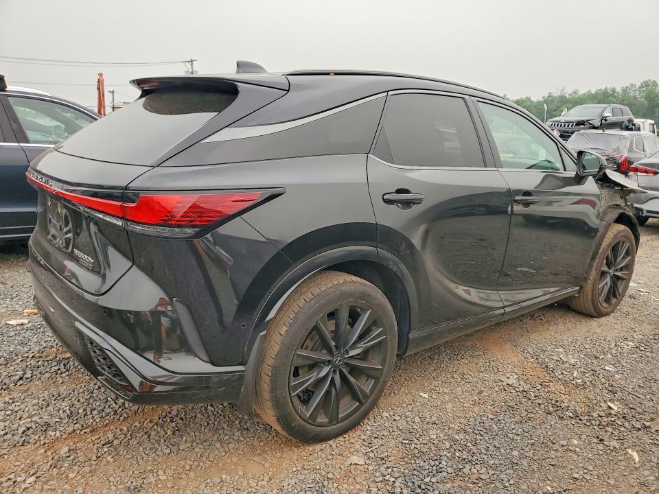 2T2BCMEA4PC008381 2023 Lexus RX photo no. 3
