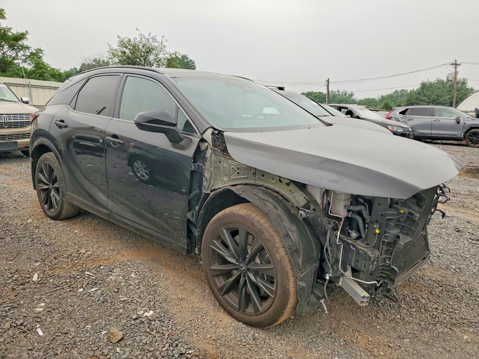 2T2BCMEA4PC008381 2023 Lexus RX photo no. 4