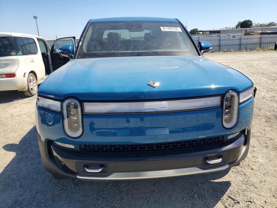 7FCTGAAA4PN000693 2023 Rivian R1T photo no. 5