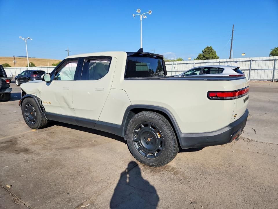 7FCTGCAA1SN041349 2025 Rivian R1T photo no. 2
