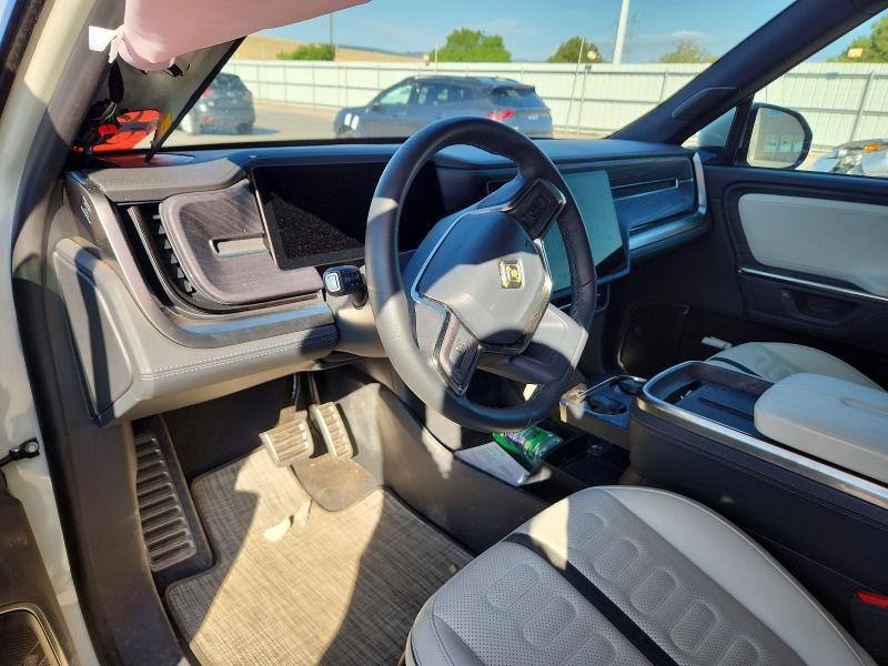 7FCTGCAA1SN041349 2025 Rivian R1T photo no. 8