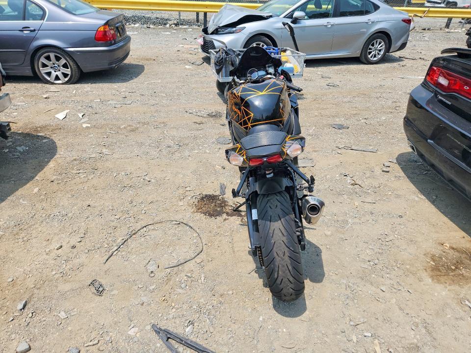 JS1GR7MA9R7100421 2024 Suzuki GSX-R750 photo no. 4