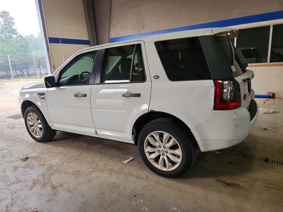 SALFR2BN0BH222264 2011 Land Rover LR2 photo no. 2