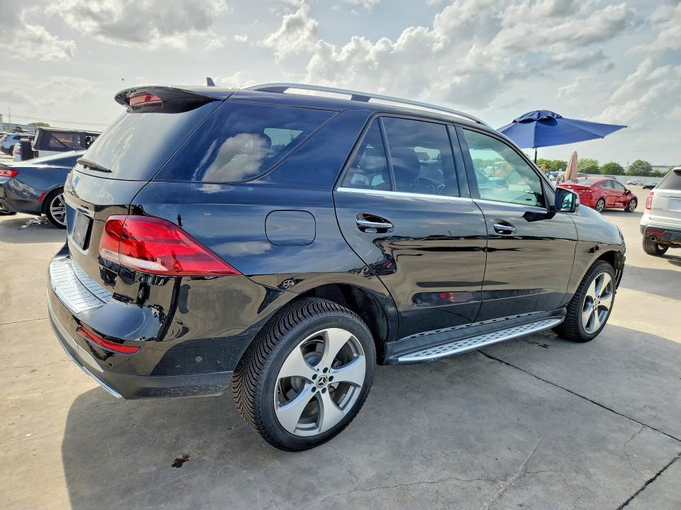 4JGDA5JB3JB053868 2018 Mercedes-Benz GLE-Class photo no. 3