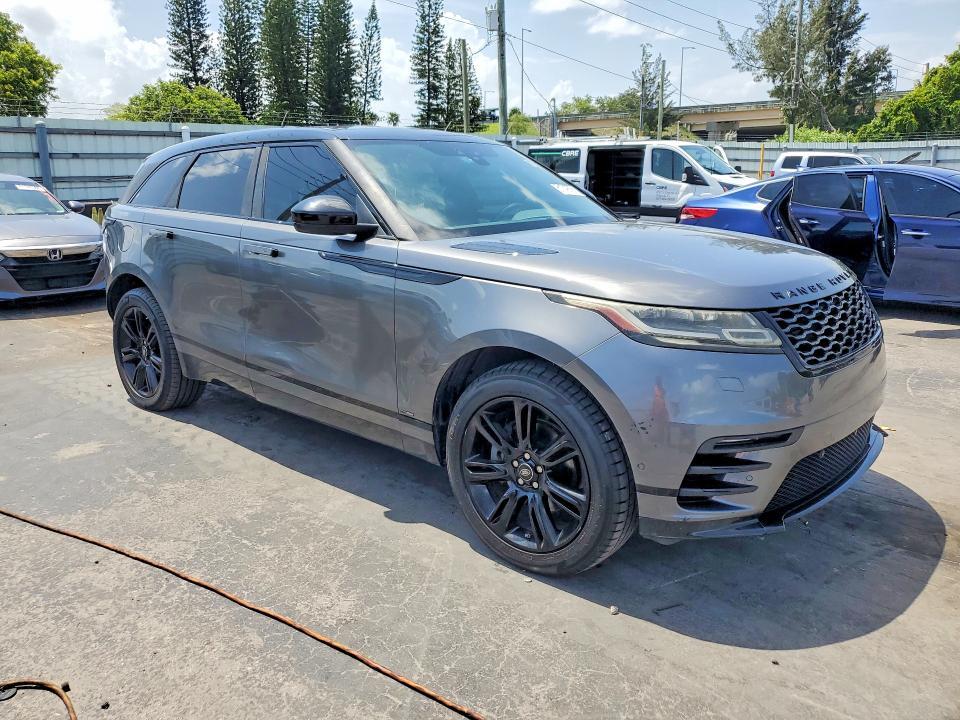 SALYL2RX8JA709950 2018 Land Rover Range Rover photo no. 4