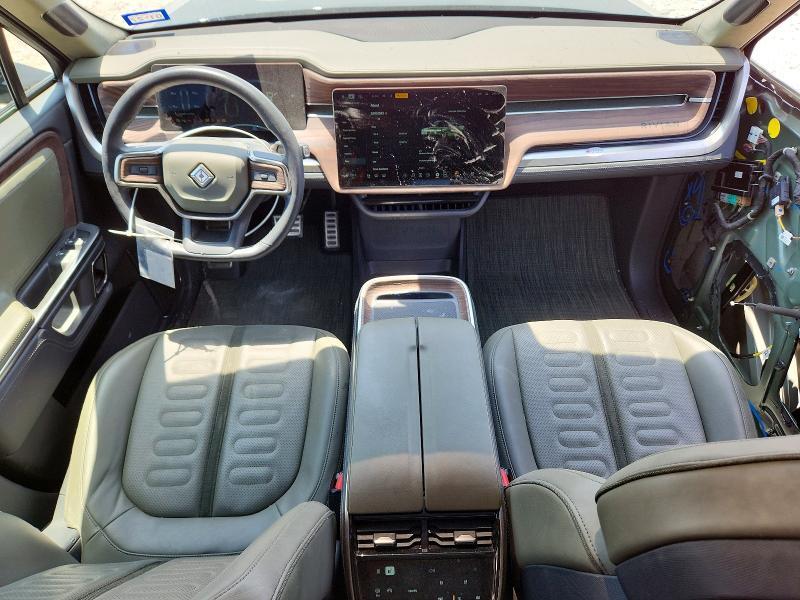 7FCTGAAA8PN000888 2023 Rivian R1T photo no. 8