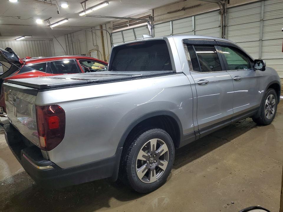 5FPYK3F63HB014361 2017 Honda Ridgeline photo no. 3
