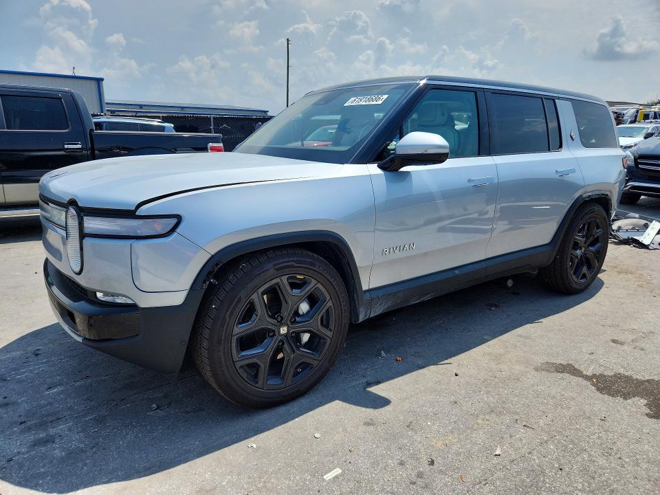 7PDSGCBA9RN041425 2024 Rivian R1S photo no. 1