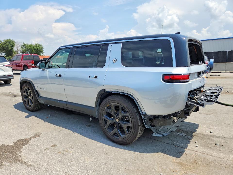 7PDSGCBA9RN041425 2024 Rivian R1S photo no. 2