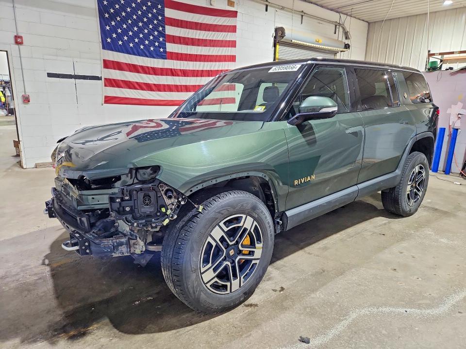 7PDSGABL9NN002253 2022 Rivian R1S photo no. 1