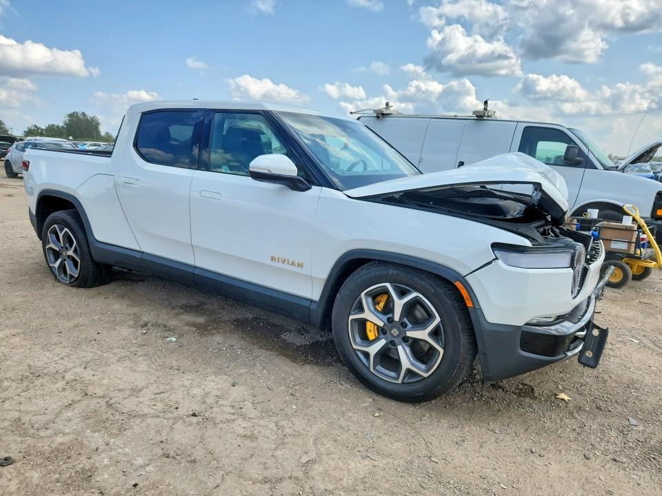7FCTGAAL0NN003279 2022 Rivian R1T photo no. 4