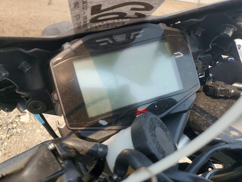 JS1DM11B8S7100363 2025 Suzuki GSX-R1000 photo no. 7