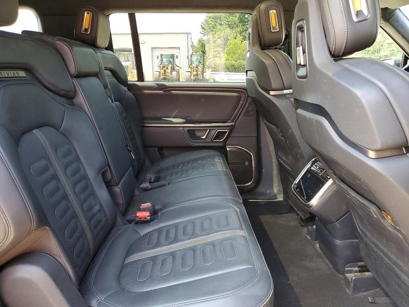 7PDSGABA5PN011145 2023 Rivian R1S photo no. 11