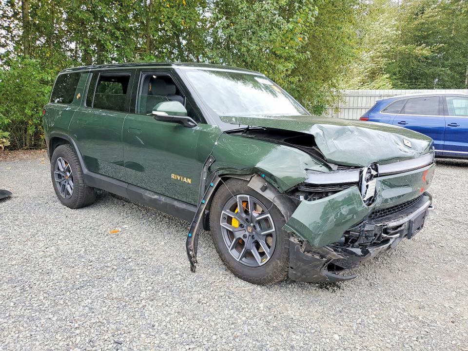 7PDSGABA8PN022088 2023 Rivian R1S photo no. 4