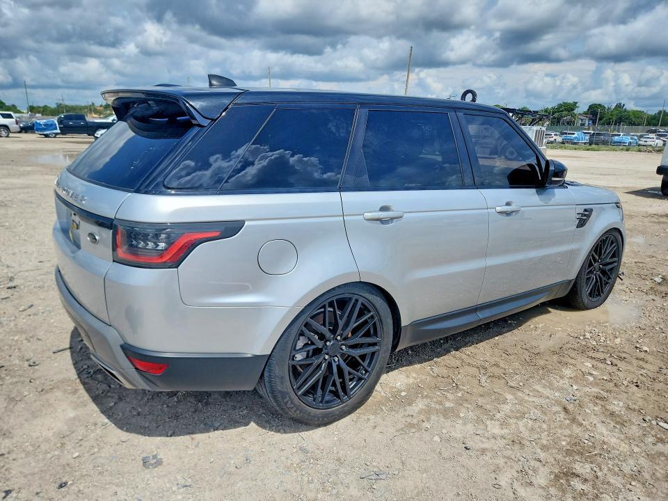 SALWG2RV2JA404583 2018 Land Rover Range Rover photo no. 3