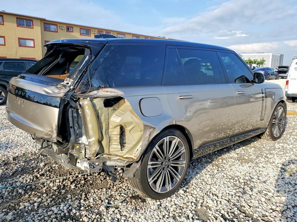 SALKPBE93SA301035 2025 Land Rover Range Rover photo no. 3
