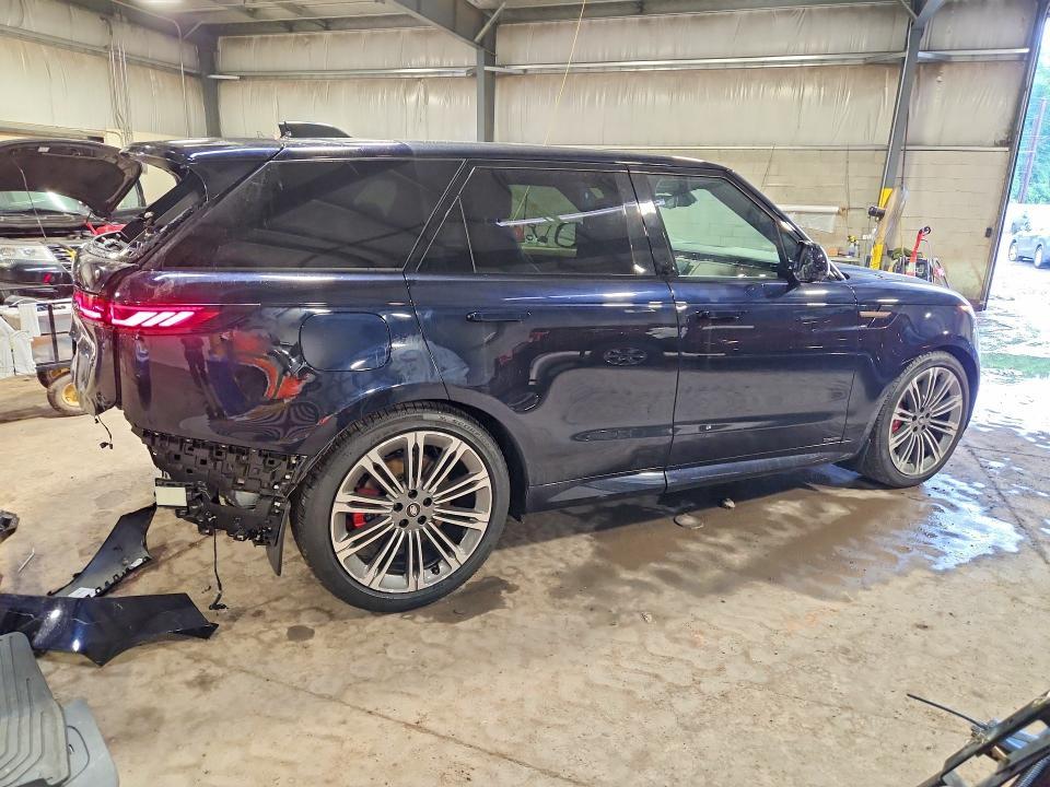 SAL119E97SA471579 2025 Land Rover Range Rover photo no. 3
