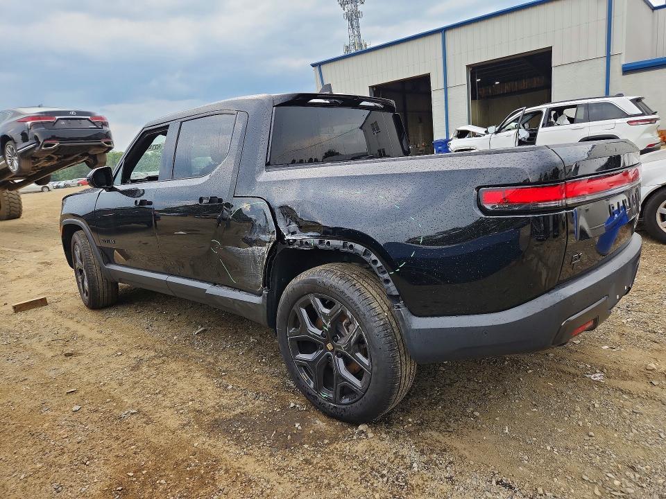 7FCTGBAAXSN035995 2025 Rivian R1T photo no. 2